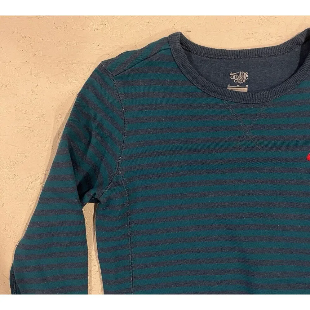 Nike The Athletic Dept Sweatshirt M Retro Stripe Crew Neck Blue Teal Athleisure‎
